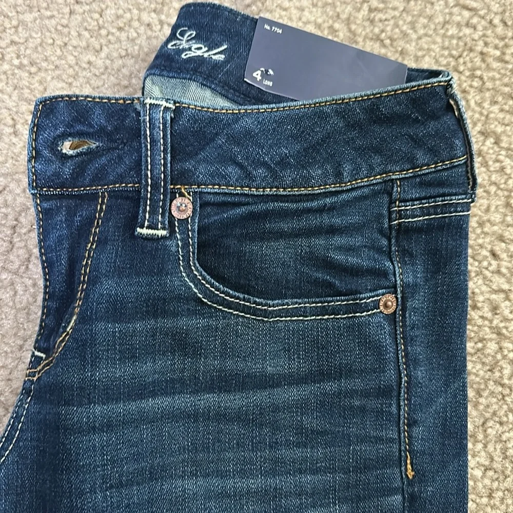 Women’s American Eagle Straight Jeans - Size 4 Long - Picture 2 of 5